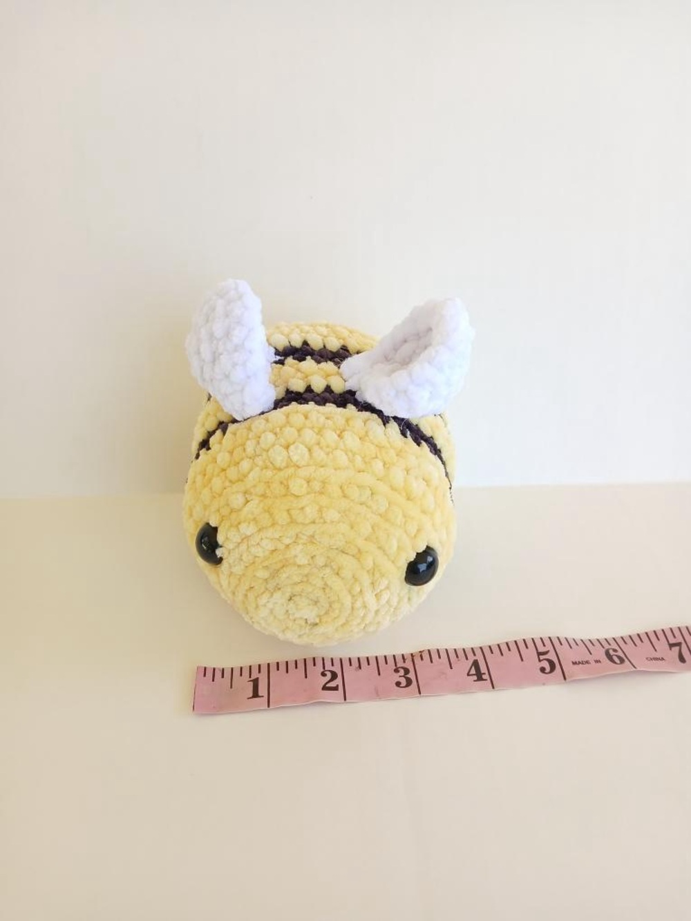 Handmade 5 inch crochet bee plushie - Picture 9 of 9